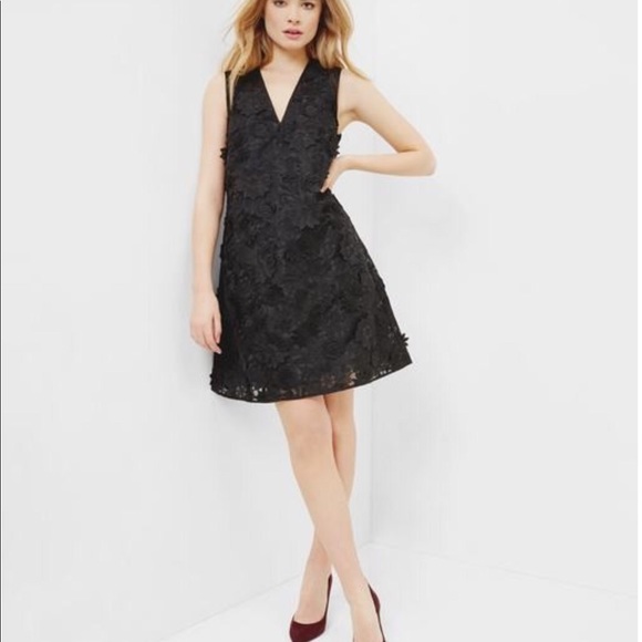 Ted Baker Dresses & Skirts - NWOT TED BAKER SONIAH FLOWER APPLIQUÉ LACE DRESS
